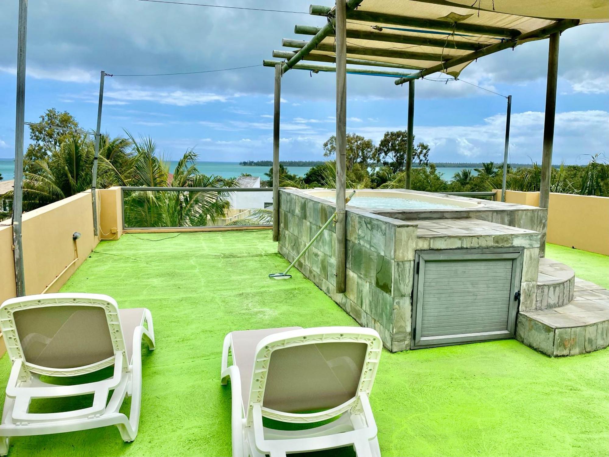 Luxe Exotica Apartments La Gaulette Esterno foto