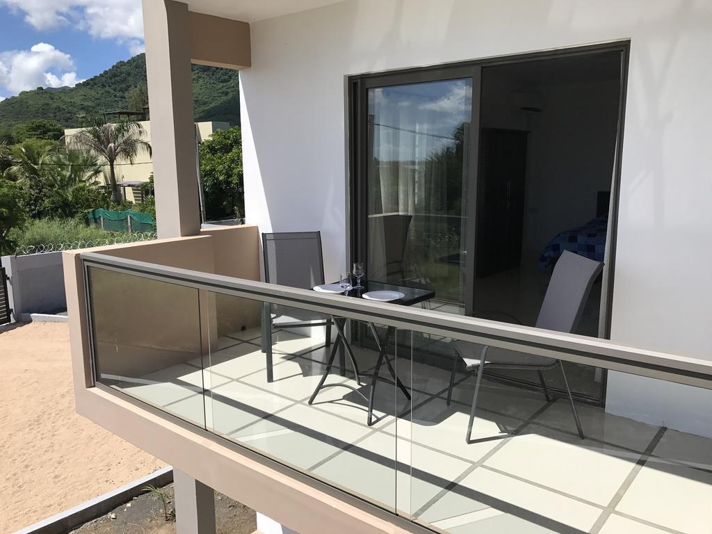 Luxe Exotica Apartments La Gaulette Esterno foto